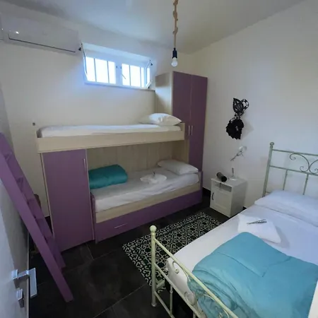 Feriehus Trulli Le 5 Nicchie *